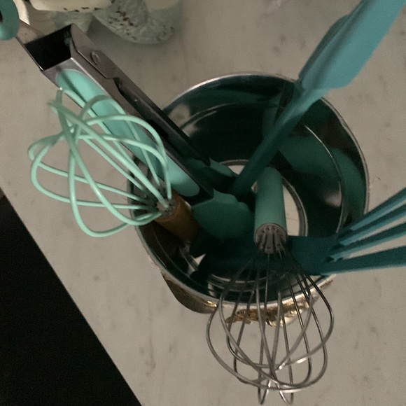 Shell Detailed ice Bucket, Utensil Holder or Bathroom Hairbrush Holder and more - Picture 8 of 8